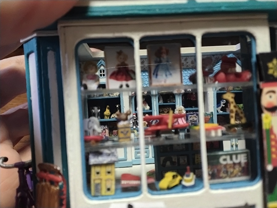 Shoppe 'Til You Drop!